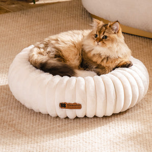 Aspen Fleece Cat & Dog Donut Bed